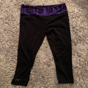💜 Under Armour Fitted Cropped Leggings 💜